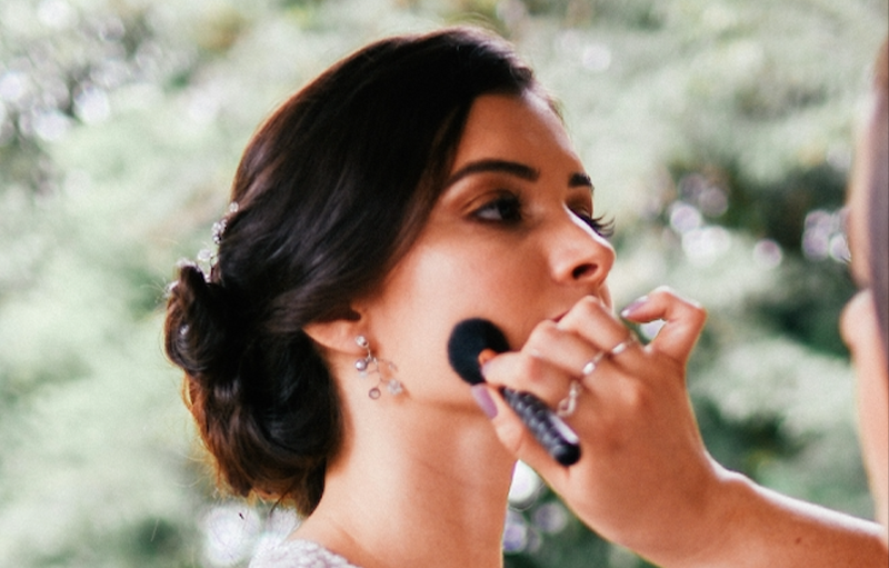 Who Should Visit a London Anti-Wrinkle Clinic?